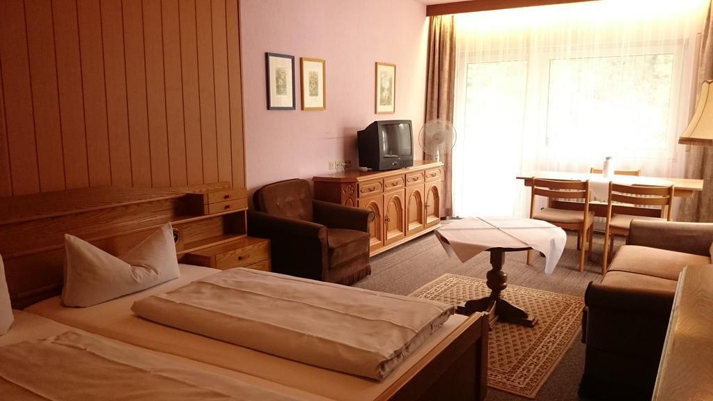 באד בלינגן Hotel Park Eden מראה חיצוני תמונה